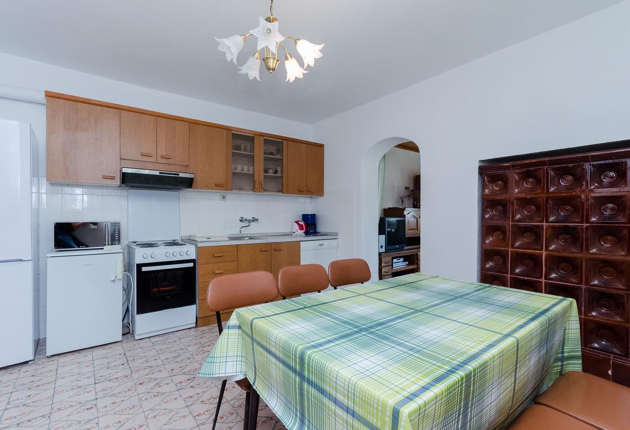 Apartments Biserka Barbat na Rabu Екстериор снимка